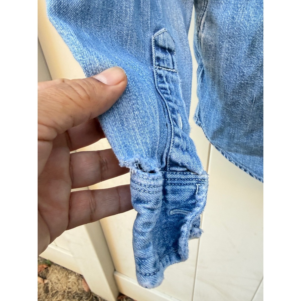 Lauren Jeans Co Ralph Lauren Distressed Denim Button Down Shirt Light Wash Blue - Picture 5 of 5